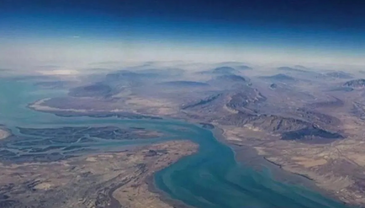 Iran buka jalur pelayaran di selat hormuz dua pekan Iran Buka Jalur Pelayaran Di Selat Hormuz Dua Pekan