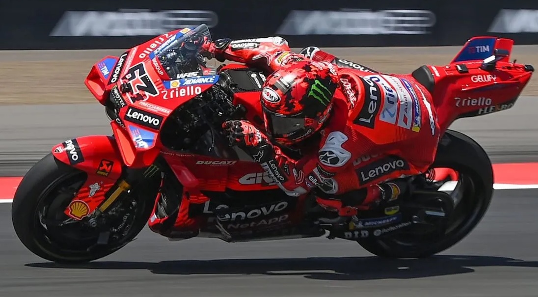 Bagnaia crash gp prancis saat berebut podium, ducati kehilangan poin penting Bagnaia Crash Gp Prancis Saat Berebut Podium, Ducati Kehilangan Poin Penting
