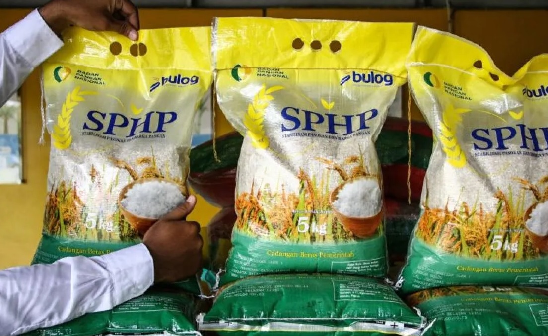 Beras sphp bulog kalteng diserbu warga, dijual mulai rp13 ribuan per kg Beras Sphp Bulog Kalteng Diserbu Warga, Dijual Mulai Rp13 Ribuan Per Kg