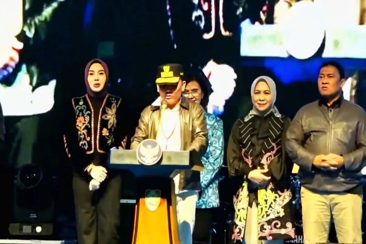 Huma betang night kembali digelar di palangka raya, strategi jaga budaya lokal sekaligus dongkrak ekonomi daerah Huma Betang Night Kembali Digelar Di Palangka Raya, Strategi Jaga Budaya Lokal Sekaligus Dongkrak Ekonomi Daerah