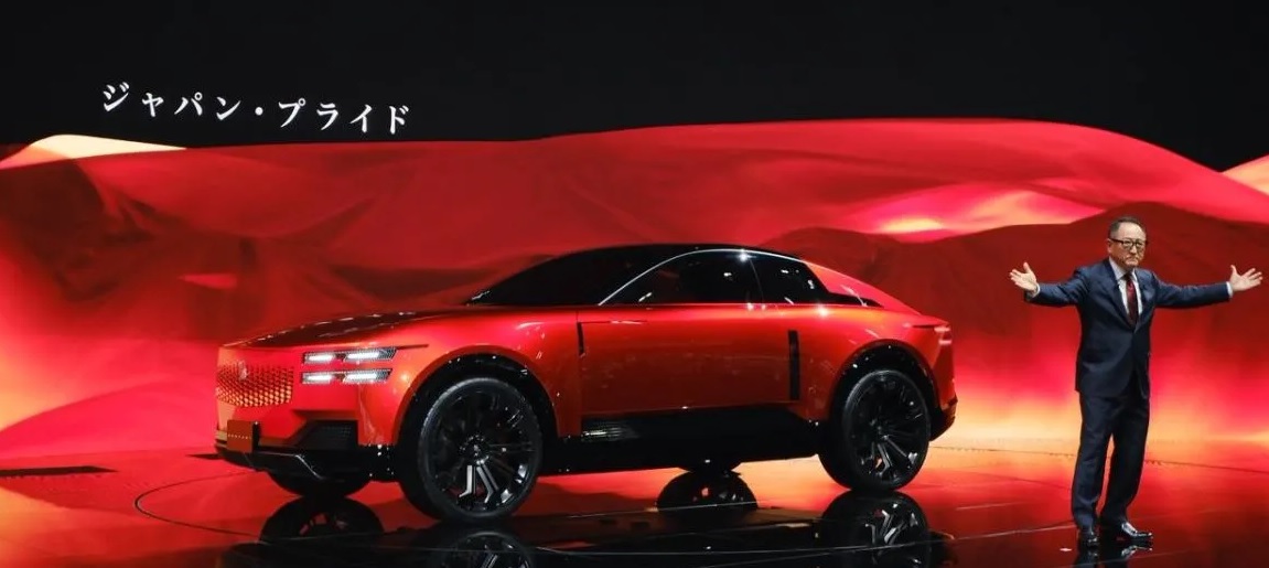 Akio toyoda khawatir masa depan mobil hanya fokus pada mobil listrik, sebut mesin bensin masih punya tempat Akio Toyoda Khawatir Masa Depan Mobil Hanya Fokus Pada Mobil Listrik, Sebut Mesin Bensin Masih Punya Tempat