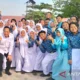Bupati Masduki Turun Langsung Ke Sekolah Pastikan Seragam Gratis Tepat Sasaran