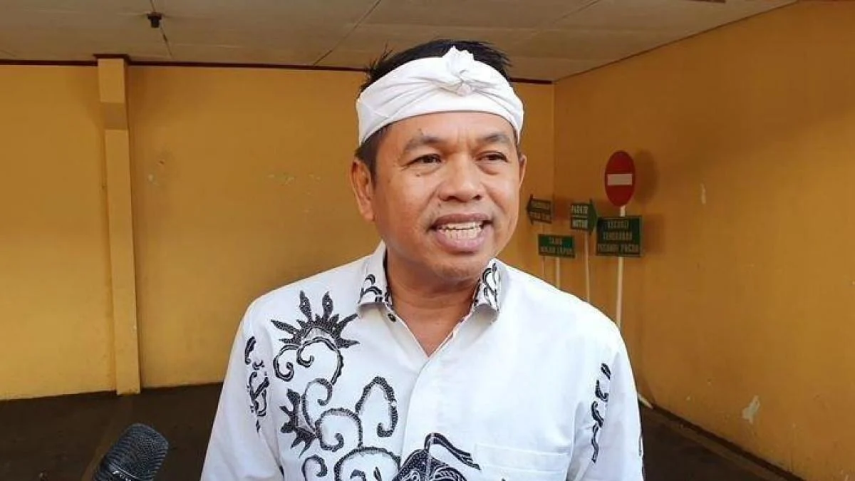 Dedi mulyadi balas kritikan natalius pigai, klaim sayembara bikin begal di jawa barat menurun Dedi Mulyadi Balas Kritikan Natalius Pigai, Klaim Sayembara Bikin Begal Di Jawa Barat Menurun