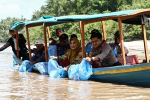 Palangka Raya Tambah Stok Ikan Perairan Umum Untuk Perkuat Ketahanan Pangan