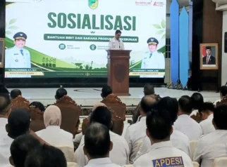 Pemkab Barito Utara Tingkatkan Produktivitas Perkebunan Dengan Bantuan Bibit Dan Saprodi