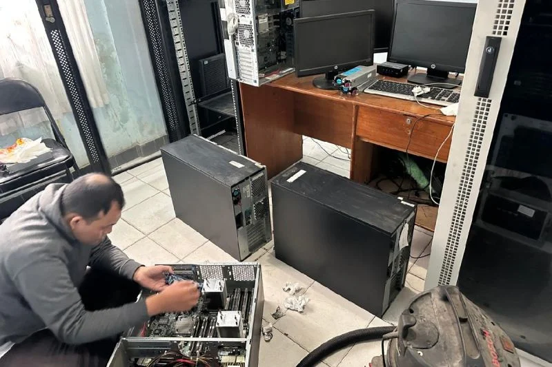 Perbaikan server selesai, layanan disdukcapil kotim kembali normal Perbaikan Server Selesai, Layanan Disdukcapil Kotim Kembali Normal