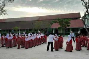 Sekolah Di Sampit Batasi Aktivitas Luar Ruangan Akibat Kabut Asap