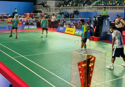 Adu smash laga kapolri-widi vs bahlil-ahmad meriahkan penutupan kapolri cup 2026: suguhan eksklusif bulu tangkis Adu Smash Laga Kapolri-Widi Vs Bahlil-Ahmad Meriahkan Penutupan Kapolri Cup 2026: Suguhan Eksklusif Bulu Tangkis
