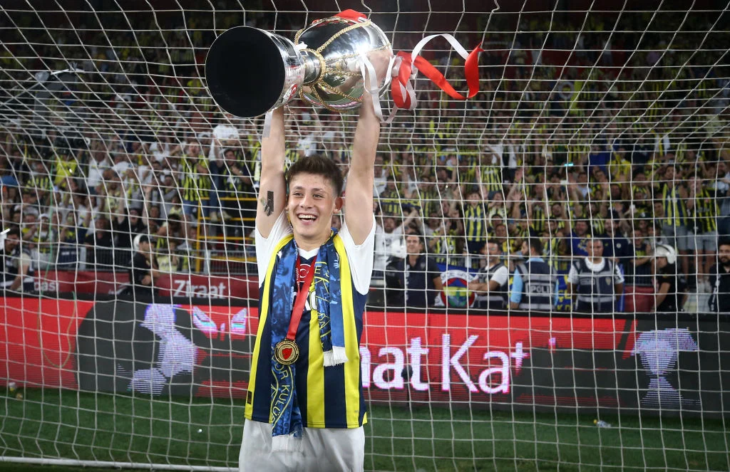 Arda güler rayakan kemenangan fenerbahçe di liga champions, real madrid menang telak atas sociedad Arda Güler Rayakan Kemenangan Fenerbahçe Di Liga Champions, Real Madrid Menang Telak Atas Sociedad