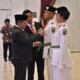 Bupati Kapuas Beri Tali Asih Kepada 42 Anggota Paskibraka Kapuas Di Upacara Hut Ke-81 Ri
