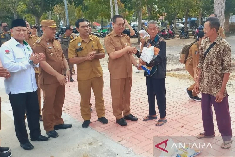 Bupati sukamara ingatkan bantuan pangan khbs harus tepat sasaran dan transparan Bupati Sukamara Ingatkan Bantuan Pangan Khbs Harus Tepat Sasaran Dan Transparan