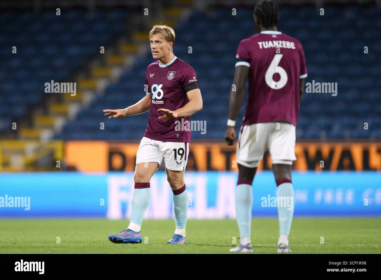 Burnley siap gencar transfer zian flemming di tengah kemeriahan carabao cup dan update liga inggris Burnley Siap Gencar Transfer Zian Flemming Di Tengah Kemeriahan Carabao Cup Dan Update Liga Inggris