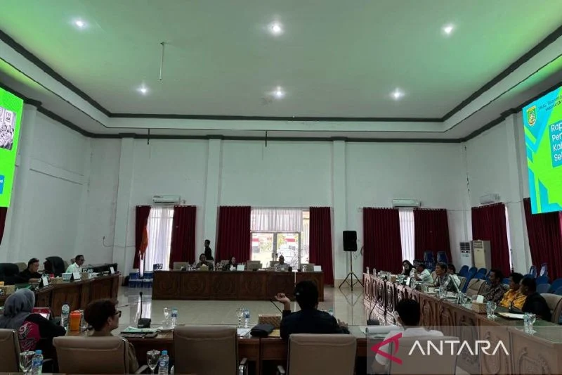 Dprd barsel bahas perselisihan eks pekerja dengan dua perusahaan Dprd Barsel Bahas Perselisihan Eks Pekerja Dengan Dua Perusahaan