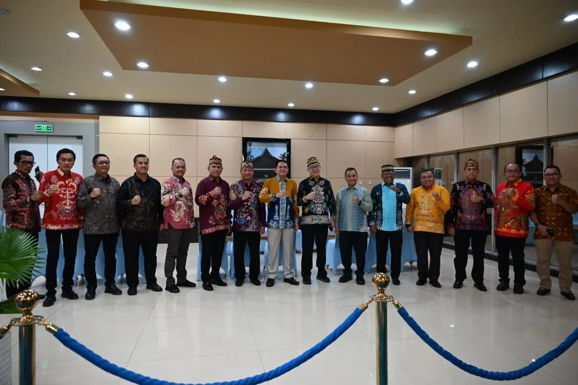 Dprd kalteng sambut kajati baru, dorong sinergi antar-lembaga untuk pembangunan daerah Dprd Kalteng Sambut Kajati Baru, Dorong Sinergi Antar-Lembaga Untuk Pembangunan Daerah