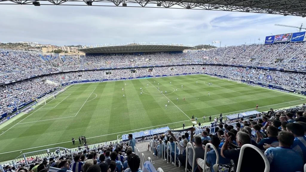 Drama empat menit di la rosaleda: málaga vs deportivo gagal pecahkan kebuntuan 1-1 Drama Empat Menit Di La Rosaleda: Málaga Vs Deportivo Gagal Pecahkan Kebuntuan 1-1