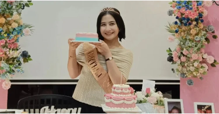 Hadiah tak biasa prilly latuconsina untuk ulang tahun kekasih, tanam 270 pohon kopi, ini maknanya Hadiah Tak Biasa Prilly Latuconsina Untuk Ulang Tahun Kekasih, Tanam 270 Pohon Kopi, Ini Maknanya