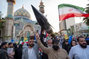 Iran Siap Gunakan Segala Cara Untuk Bela Hak Dan Keamanan Nasional