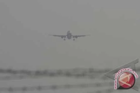 Jarak pandang terbatas penerbangan di bandara tjilik riwut ditunda: kabut asap paksa semua jadwal tertunda Jarak Pandang Terbatas Penerbangan Di Bandara Tjilik Riwut Ditunda: Kabut Asap Paksa Semua Jadwal Tertunda