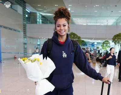Jordan wilson bergabung dengan hyundai hillstate, megawati hangestri punya tandem baru Jordan Wilson Tiba Di Korea Selatan, Siap Bentuk Duet Maut Bersama Megawati Hangestri Di Hyundai Hillstate
