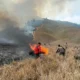 Kebakaran Di Mount Bromo Indonesia: Api Menghanguskan Ratusan Hektare