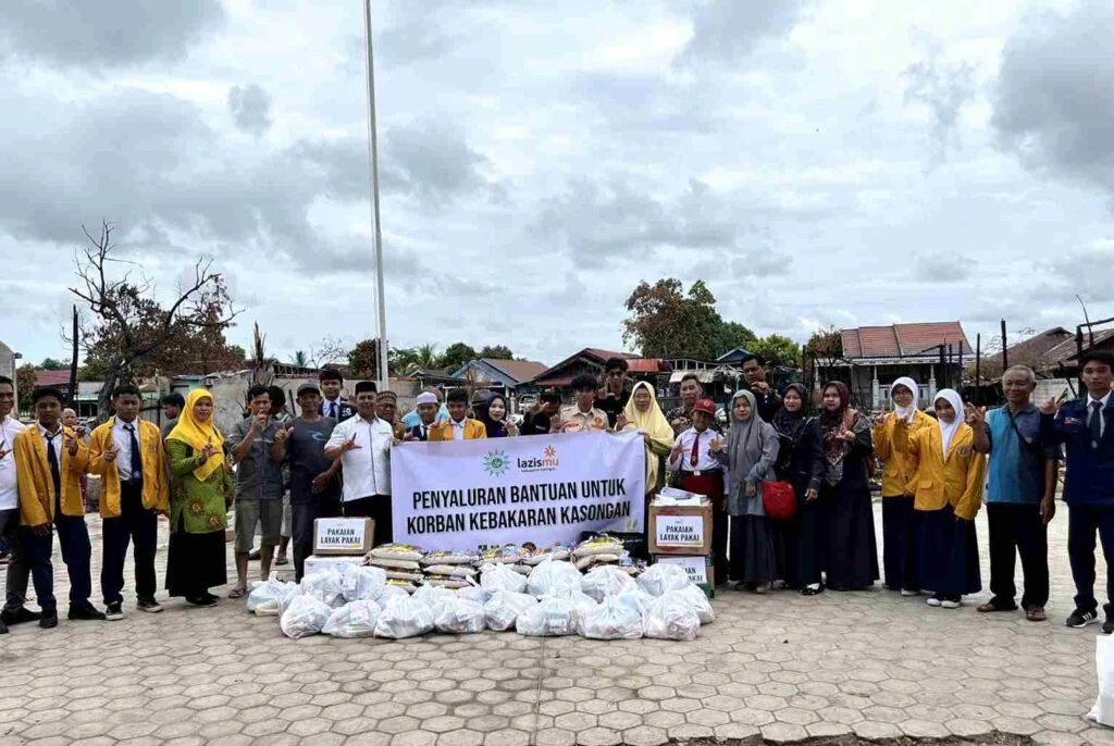 Ketua dewan salurkan bantuan ke mendawai, warga korban kebakaran dapat dukungan langsung Ketua Dewan Salurkan Bantuan Ke Mendawai, Warga Korban Kebakaran Dapat Dukungan Langsung