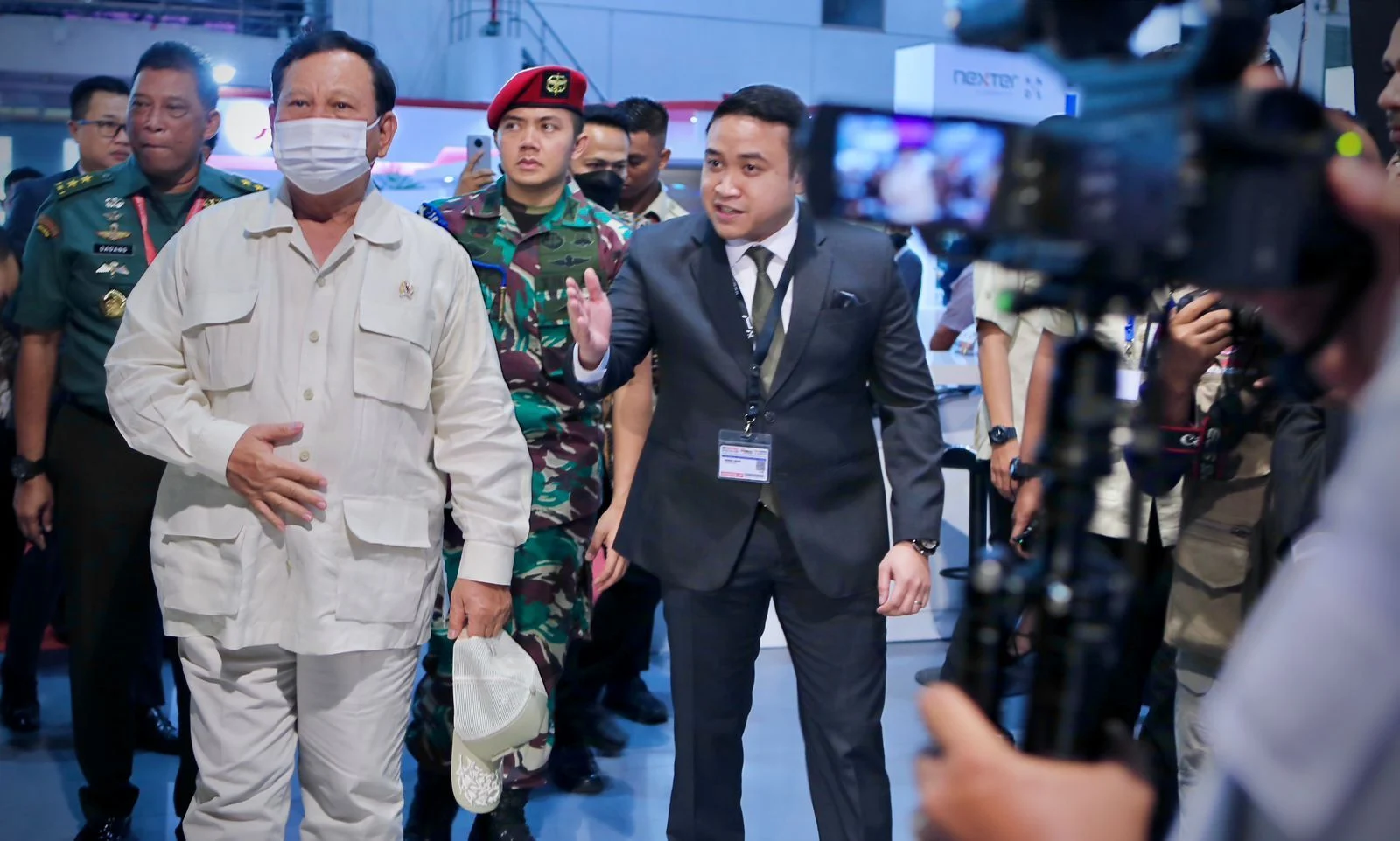Nama norman joesoef mencuat sebagai wamenhan, komisi i dpr: tunggu keputusan presiden, mencari figur tepat untuk mengisi posisi wakil menteri pertahanan Nama Norman Joesoef Mencuat Sebagai Wamenhan, Komisi I Dpr: Tunggu Keputusan Presiden, Mencari Figur Tepat Untuk Mengisi Posisi Wakil Menteri Pertahanan