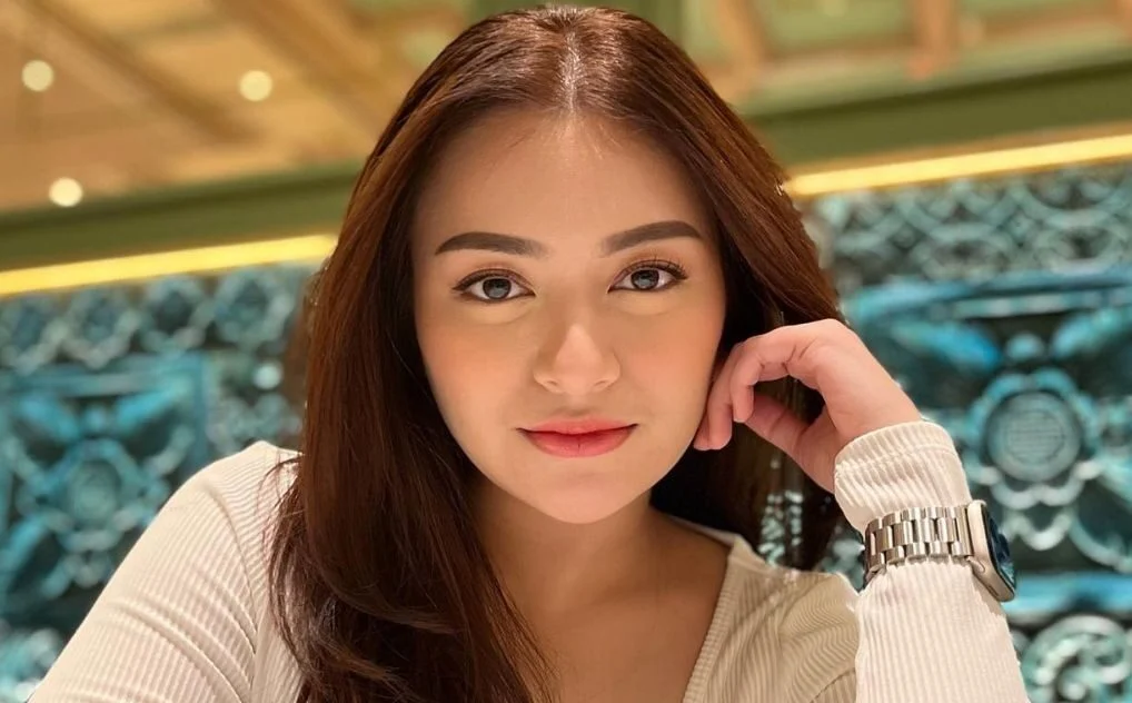 Nathalie holscher balas nyinyiran netizen soal suami masih tinggal di rumahnya: "nggak mau tinggal" Nathalie Holscher Balas Nyinyiran Netizen Soal Suami Masih Tinggal Di Rumahnya: &Quot;Nggak Mau Tinggal&Quot;