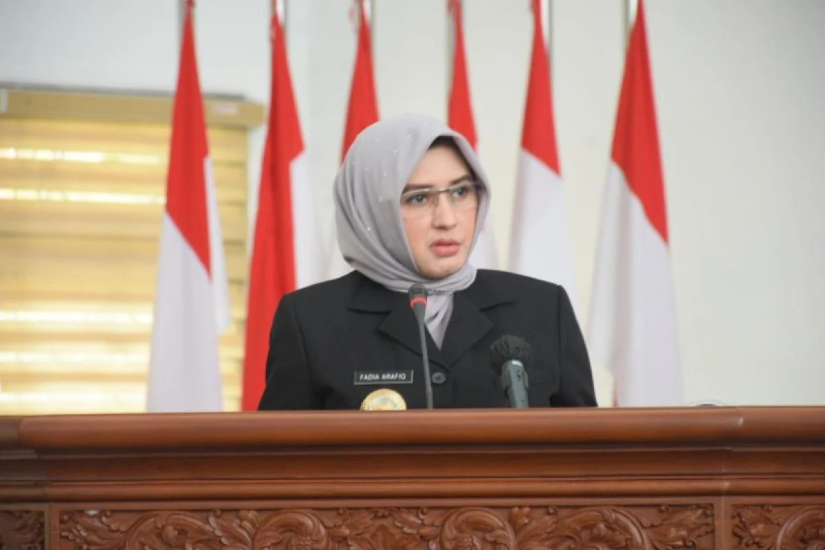 Pak supriyadi ungkap modus korupsi-gratifikasi fadia arafiq, bupati pekalongan nonaktif dikuliti anak buah di sidang Pak Supriyadi Ungkap Modus Korupsi-Gratifikasi Fadia Arafiq, Bupati Pekalongan Nonaktif Dikuliti Anak Buah Di Sidang