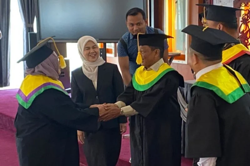 Pemkab murung raya fasilitasi lansia melalui sekolah gita uluh itah untuk meningkatkan kualitas hidup Pemkab Murung Raya Fasilitasi Lansia Melalui Sekolah Gita Uluh Itah Untuk Meningkatkan Kualitas Hidup