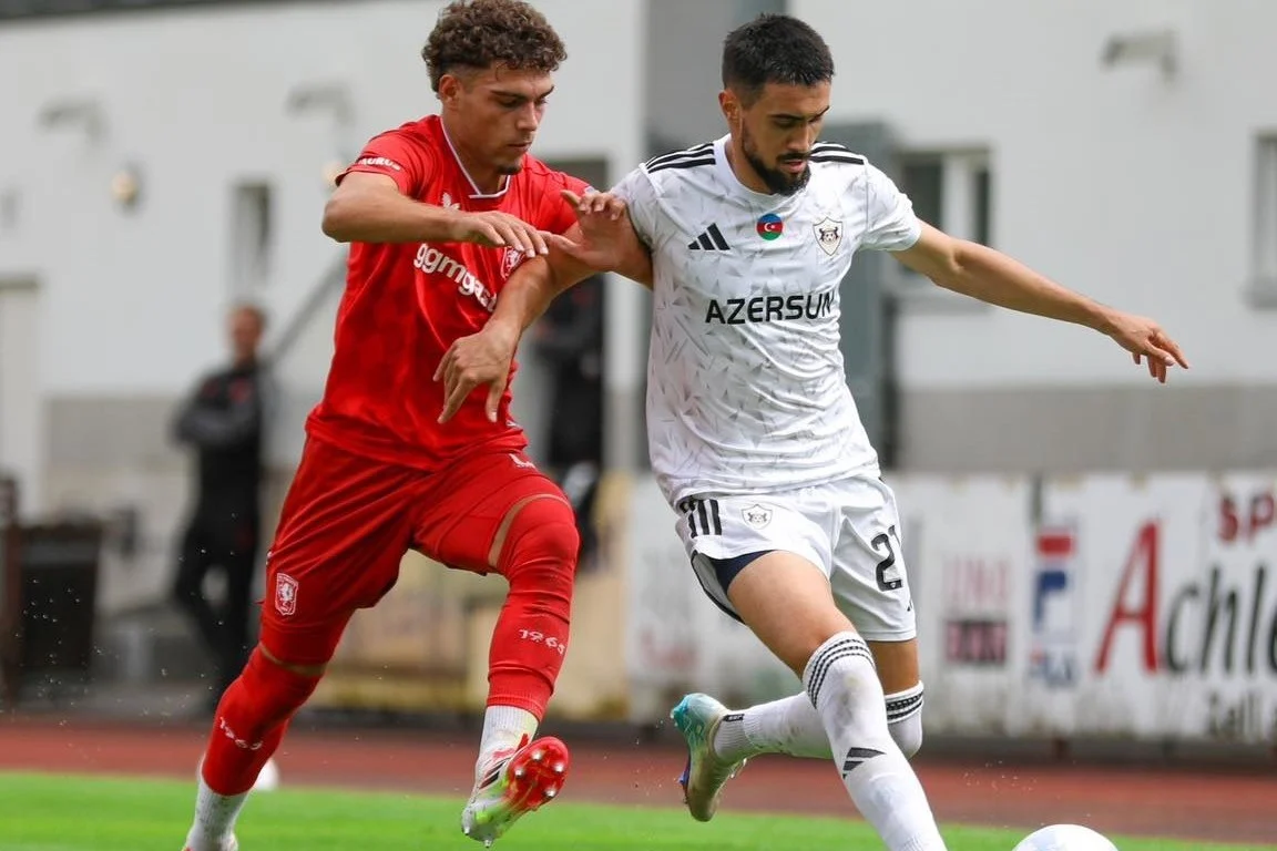 Pertandingan qarabag vs twente ditunda badai petir, twente siapkan formasi baru untuk kejar kemenangan Pertandingan Qarabag Vs Twente Ditunda Badai Petir, Twente Siapkan Formasi Baru Untuk Kejar Kemenangan