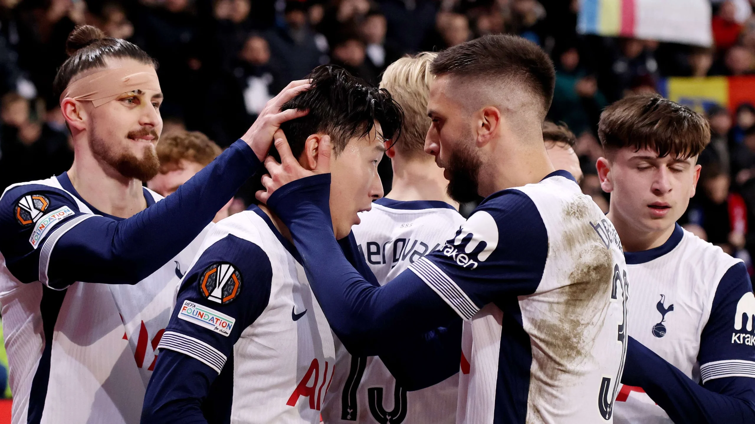 Pertandingan spurs vs hoffenheim: spurs menang 3-0 berkat gol mikey moore Pertandingan Spurs Vs Hoffenheim: Spurs Menang 3-0 Berkat Gol Mikey Moore