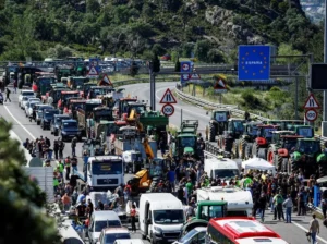 Prancis Perketat Perbatasan Dengan Spanyol Imbas Gelombang Migran