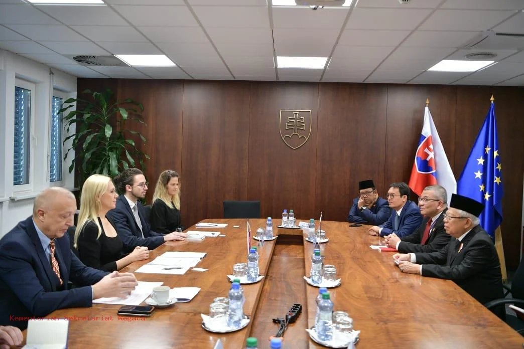 Slovakia uni eropa harus proteksi perbatasan schengen: menteri dalam negeri slovakia menegaskan Slovakia Uni Eropa Harus Proteksi Perbatasan Schengen: Menteri Dalam Negeri Slovakia Menegaskan
