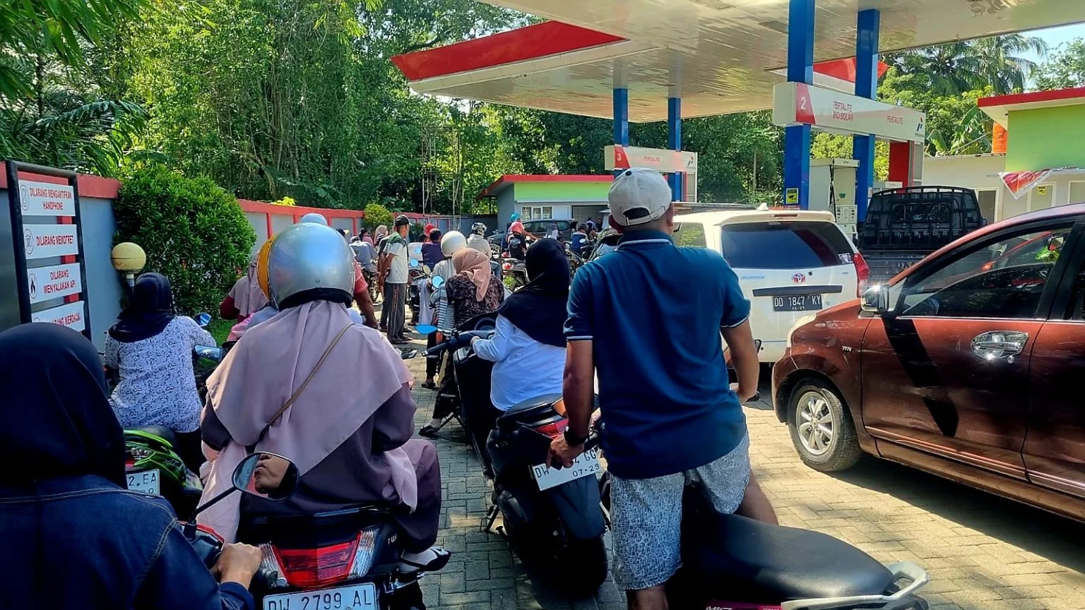 Stok Bbm Bertambah, Antrean Spbu Di Sukamara Tetap Mengular: Bupati Masduki Ungkap Anomali