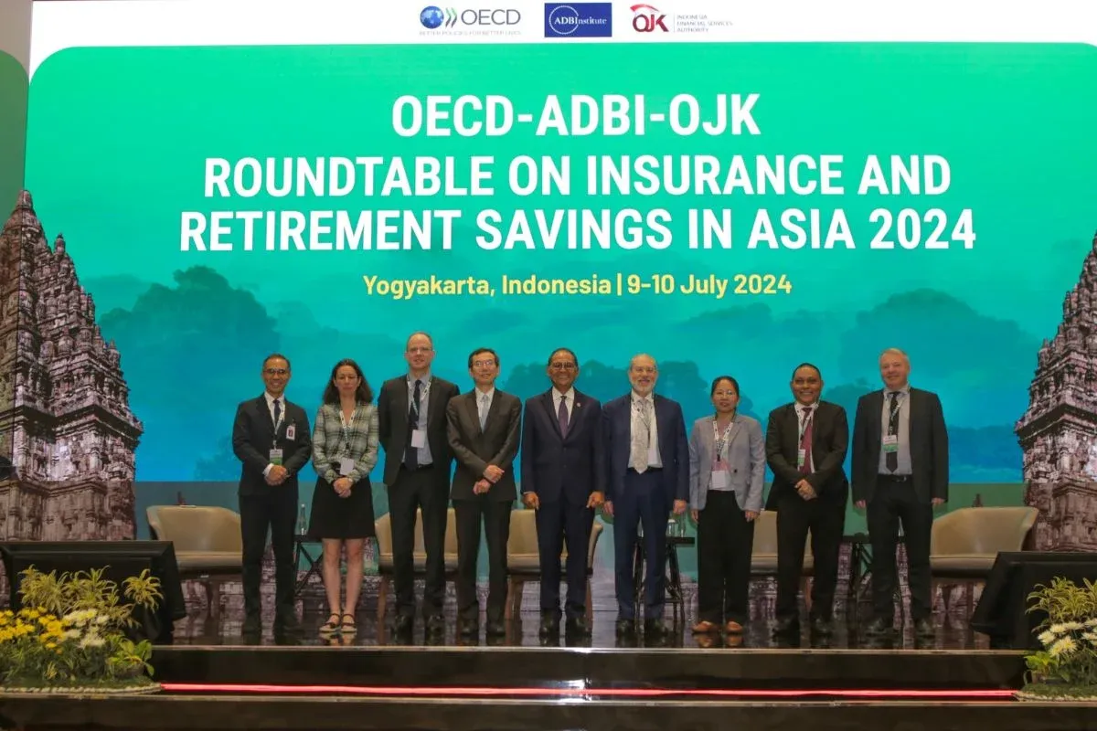 Strategi pensiun 2026: ojk dorong dana pensiun fleksibel, asuransi terjamin, dan passive income sebagai penyelamat masa tua Strategi Pensiun 2026: Ojk Dorong Dana Pensiun Fleksibel, Asuransi Terjamin, Dan Passive Income Sebagai Penyelamat Masa Tua