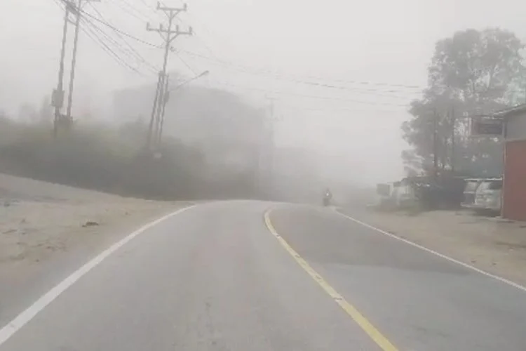 Titik api bermunculan kabut asap makin tebal, bpbd murung raya perketat pengawasan di musim kemarau Titik Api Bermunculan Kabut Asap Makin Tebal, Bpbd Murung Raya Perketat Pengawasan Di Musim Kemarau