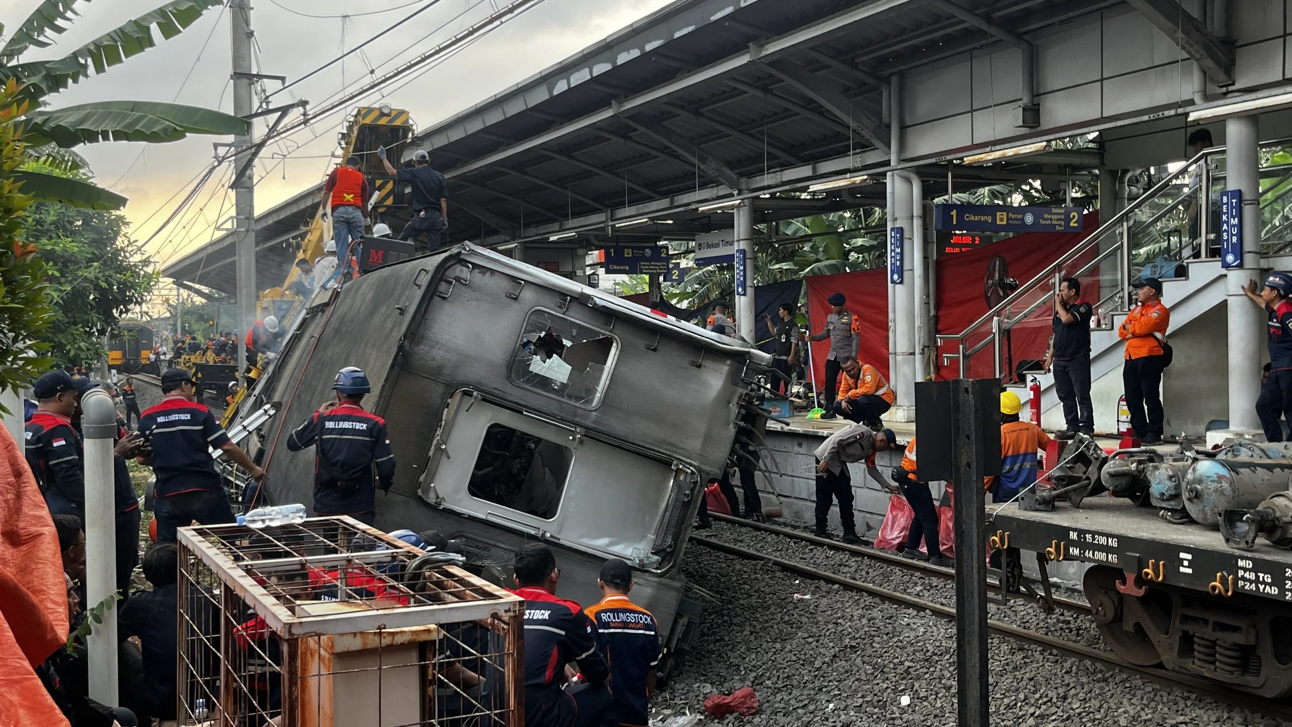 Tragedi di stasiun jurang mangu: pelajar sma meninggal tertemper krl Tragedi Di Stasiun Jurang Mangu: Pelajar Sma Meninggal Tertemper Krl