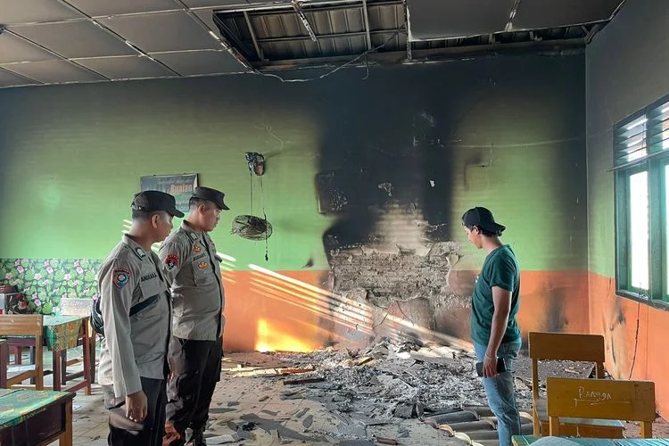 Video viral mengguncang dunia: dari kebakaran sekolah rajasthan hingga kontroversi selebriti malaysia dan tren youtube global Video Viral Mengguncang Dunia: Dari Kebakaran Sekolah Rajasthan Hingga Kontroversi Selebriti Malaysia Dan Tren Youtube Global