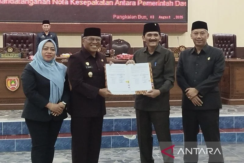 Wabup kobar: pembangunan infrastruktur dasar fondasi pertumbuhan ekonomi Wabup Kobar: Pembangunan Infrastruktur Dasar Fondasi Pertumbuhan Ekonomi
