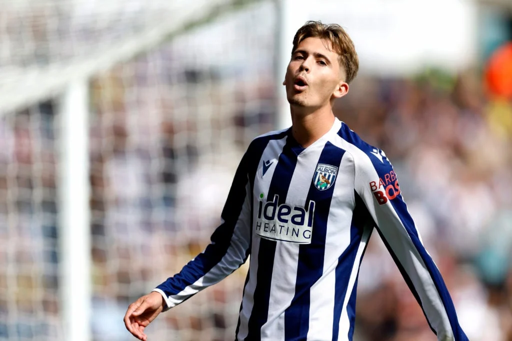 West brom bangkit dari gol bunuh diri, isaac price bintang dalam kemenangan 3-1 atas burnley West Brom Bangkit Dari Gol Bunuh Diri, Isaac Price Bintang Dalam Kemenangan 3-1 Atas Burnley