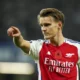 Arsenal News: Odegaard Bersinar, Alvarez Diburu, Dan Kontroversi Wasit Di Awal Musim