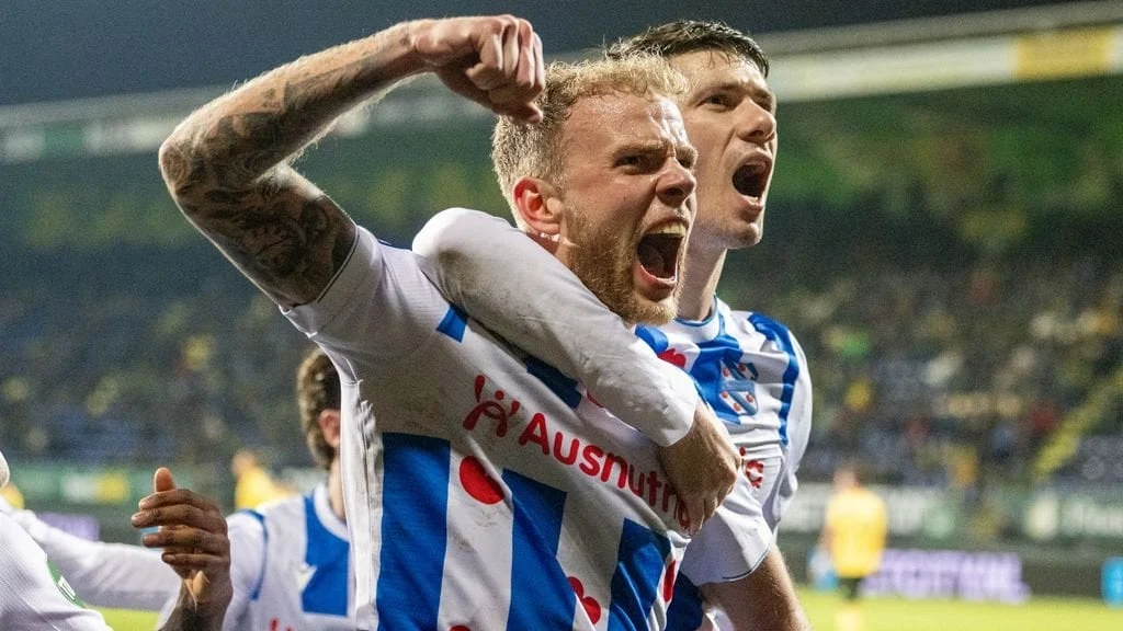 Az alkmaar kembali dominasi: dari duel fortuna sittard hingga prediksi kemenangan atas heerenveen Az Alkmaar Kembali Dominasi: Dari Duel Fortuna Sittard Hingga Prediksi Kemenangan Atas Heerenveen