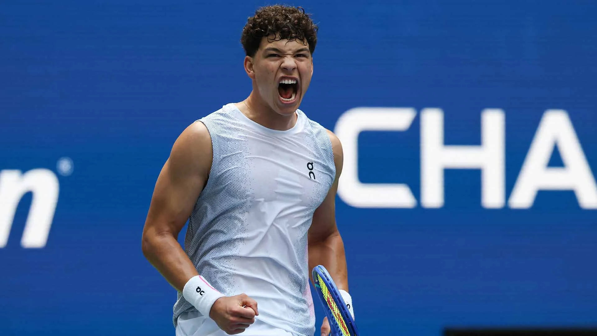 Ben shelton guncang us open 2026: kemenangan epik atas alcaraz dan prediksi laver terbukti Ben Shelton Guncang Us Open 2026: Kemenangan Epik Atas Alcaraz Dan Prediksi Laver Terbukti