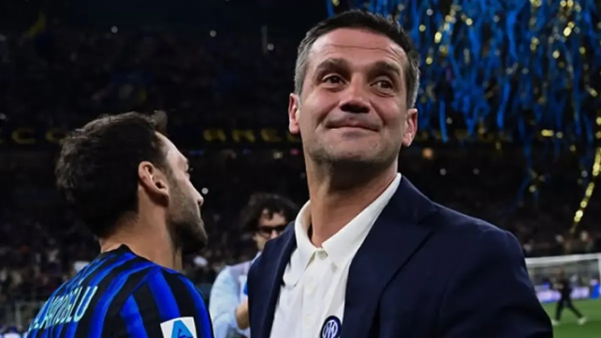 Cristian chivu siapkan generasi baru dengan sentuhan internasional, menggugah harapan sepak bola romania Cristian Chivu Siapkan Generasi Baru Dengan Sentuhan Internasional, Menggugah Harapan Sepak Bola Romania