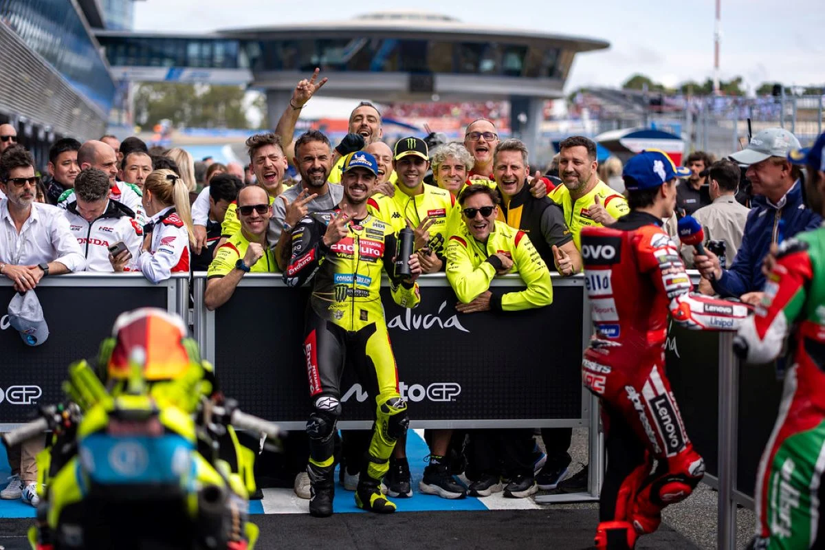 Fabio di giannantonio siap gapai podium di motogp 2026 usai dukungan besar dari exxonmobil dan pertamina Fabio Di Giannantonio Siap Gapai Podium Di Motogp 2026 Usai Dukungan Besar Dari Exxonmobil Dan Pertamina