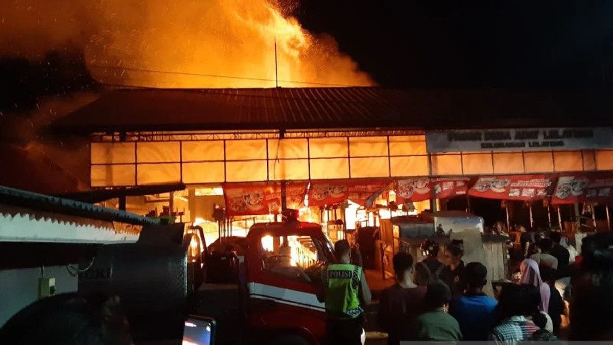 Kebakaran gado gado bali restaurant fire hantam seminyak, kerugian miliaran rupiah Kebakaran Gado Gado Bali Restaurant Fire Hantam Seminyak, Kerugian Miliaran Rupiah