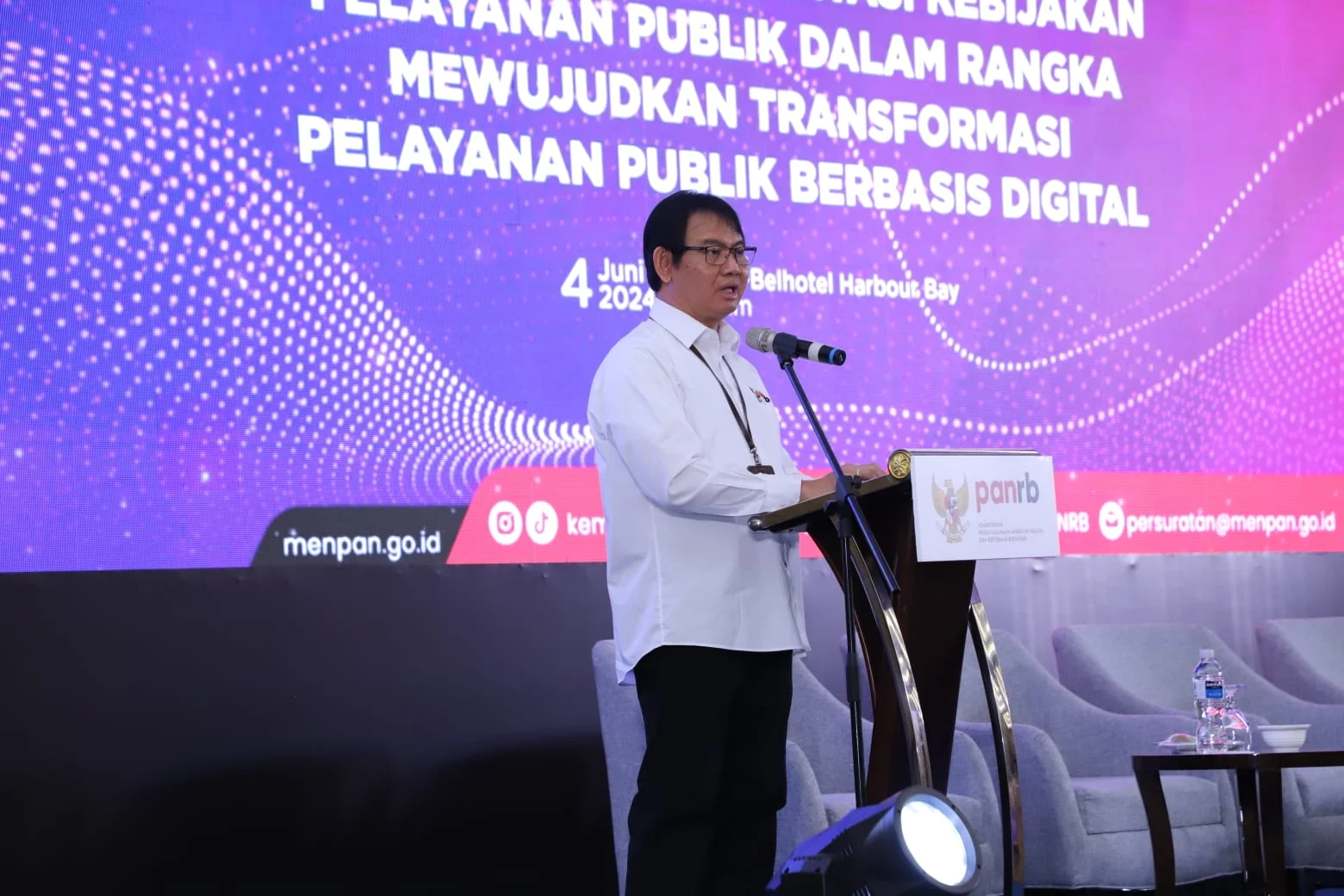 Rusdi dorong layanan publik berbasis digital: dprd kalteng prioritaskan transformasi digital untuk masyarakat Rusdi Dorong Layanan Publik Berbasis Digital: Dprd Kalteng Prioritaskan Transformasi Digital Untuk Masyarakat