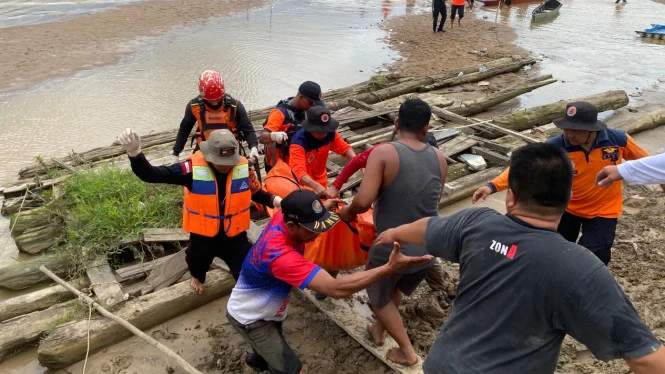 Suster kepala smp katolik kapuas tewas dekat jembatan, sar temukan jenazah di perairan Suster Kepala Smp Katolik Kapuas Tewas Dekat Jembatan, Sar Temukan Jenazah Di Perairan
